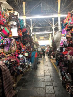 クスコのサンペドロ市場
