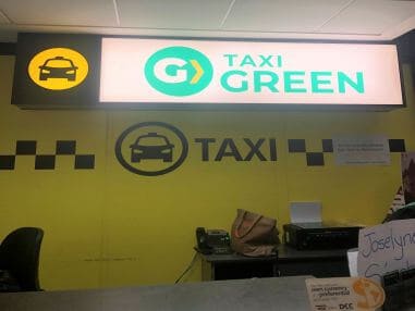 リマ空港のTaxi Greenサービスカウンター